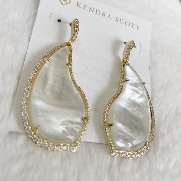 KENDRA SCOTT | Mother Of Pearl Drop Earrings - Picture 3 of 7